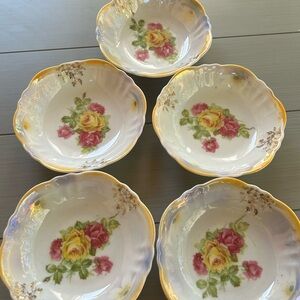 Antique Bavaria luster porcelain Yellow Pink Scalloped 5” bowls ROSES cottage